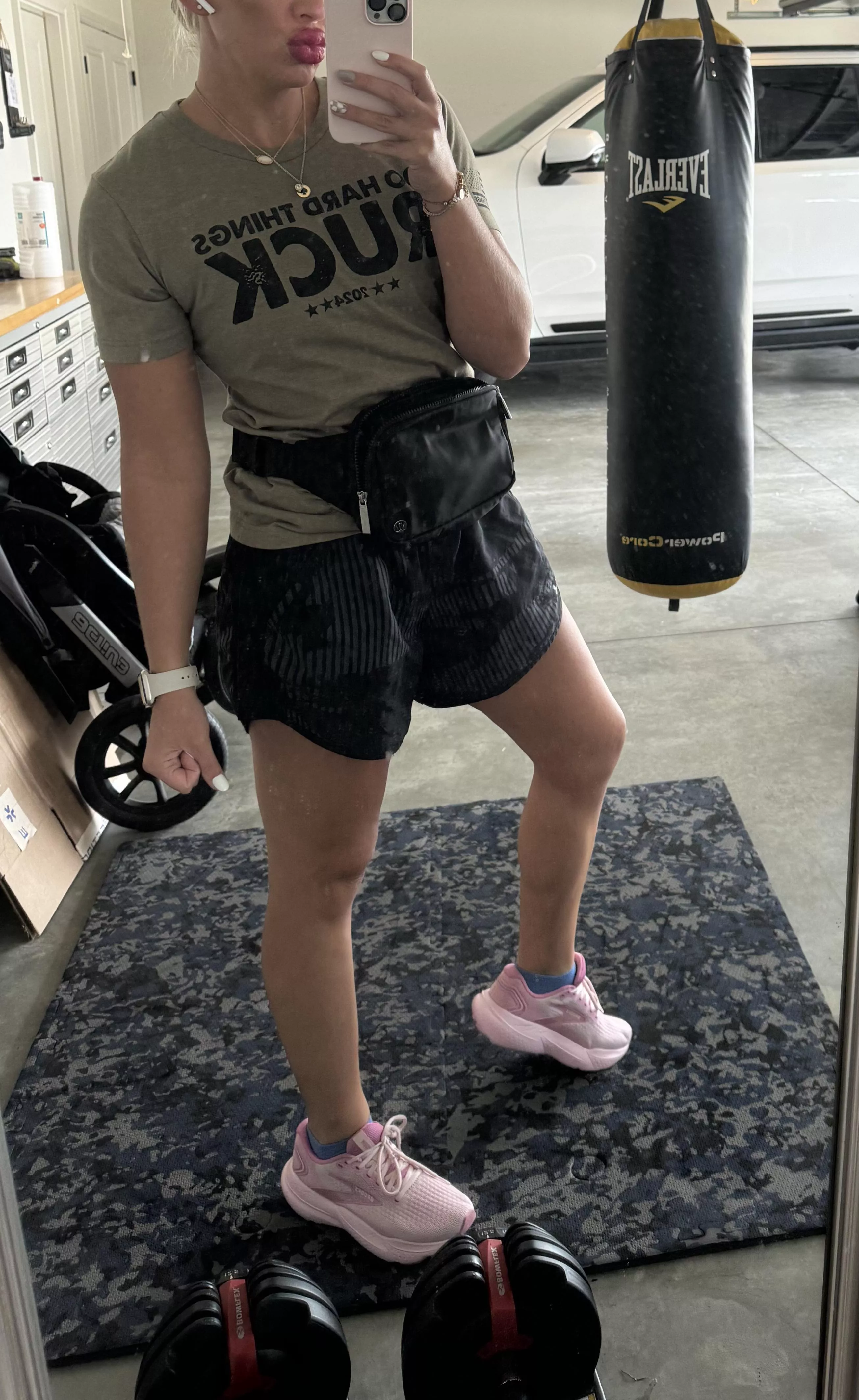 2 mile run  posted by goddesschanelrosexo