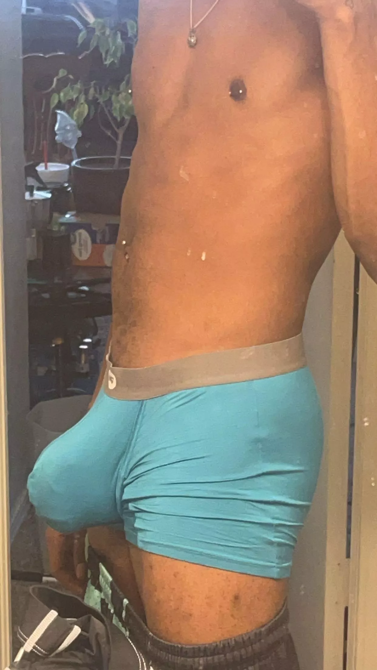 (25) 😉 posted by HungGamerBoy