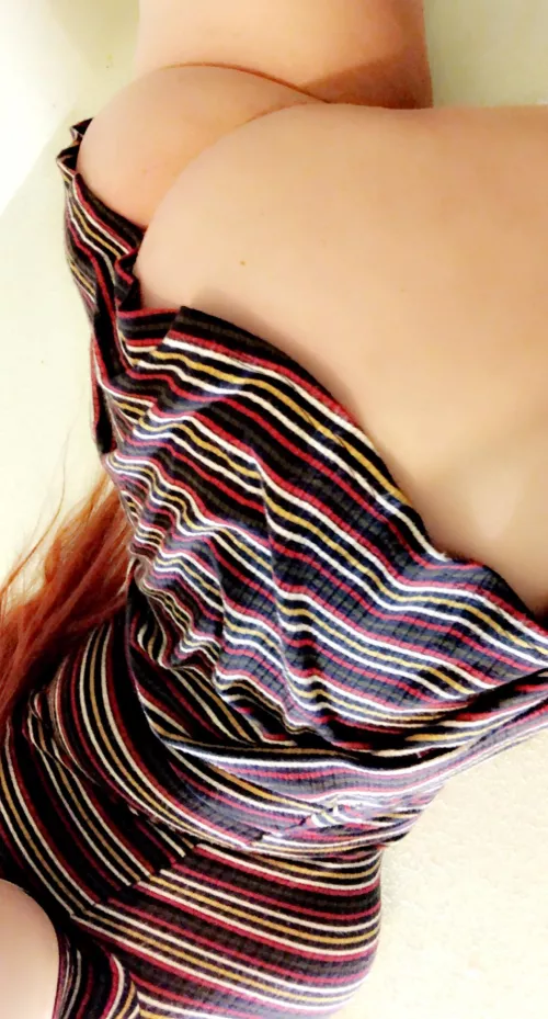 a dress, but 🙇🏻‍♀️🙇🏻‍♀️🙇🏻‍♀️ how am i supposed to keep this contained  by gayleighlol