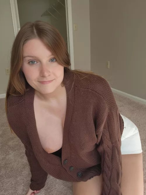 Cozy sweaters keep me warm  by reign_rellic