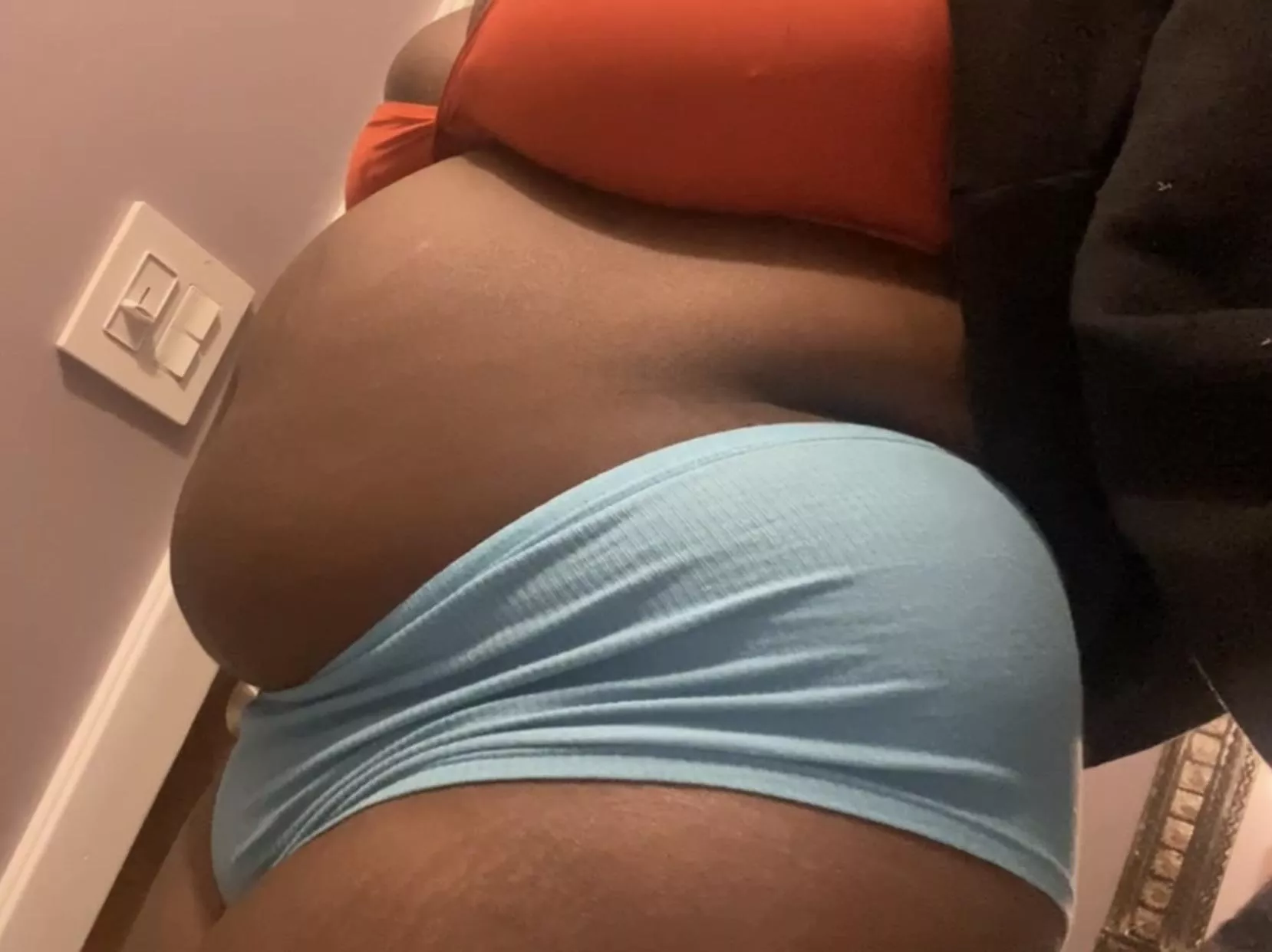 Decribe my chubby belly in one word 💕 posted by chuncky_cutie