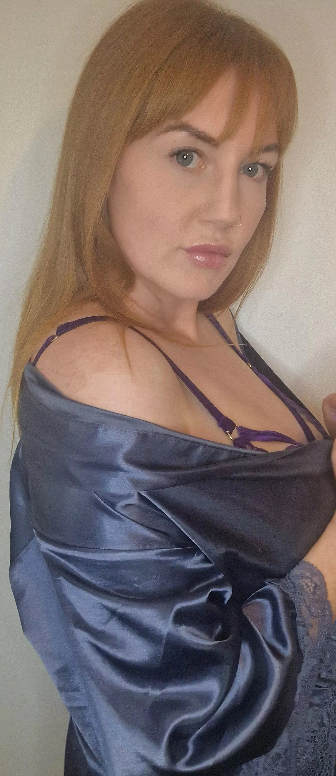 Freckly shoulders [IRTR] posted by clarrisacrystal