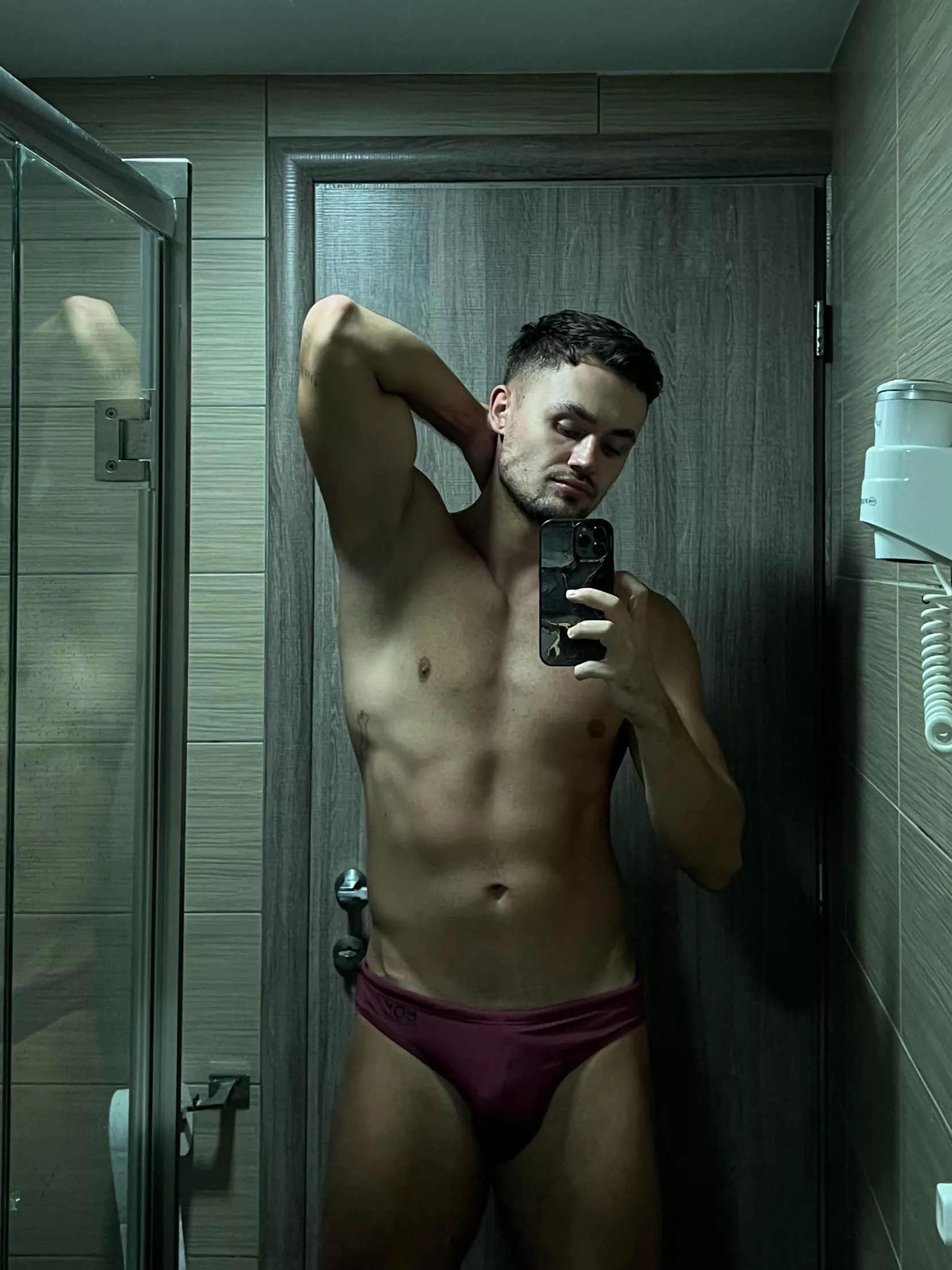 Hand up!  posted by jocktrunk