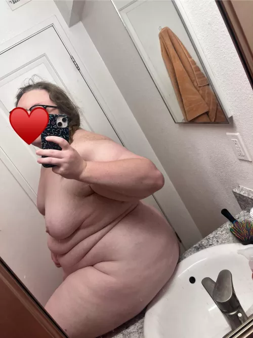 Heard we like chubby  by hannahjay23