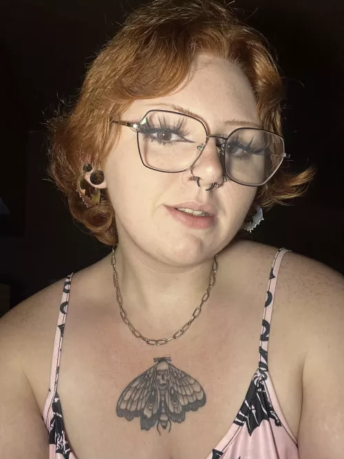 hey there :3 by battyredd