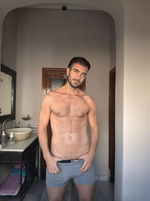 I would like to give a boxer full of milk by Lucas-Badboy