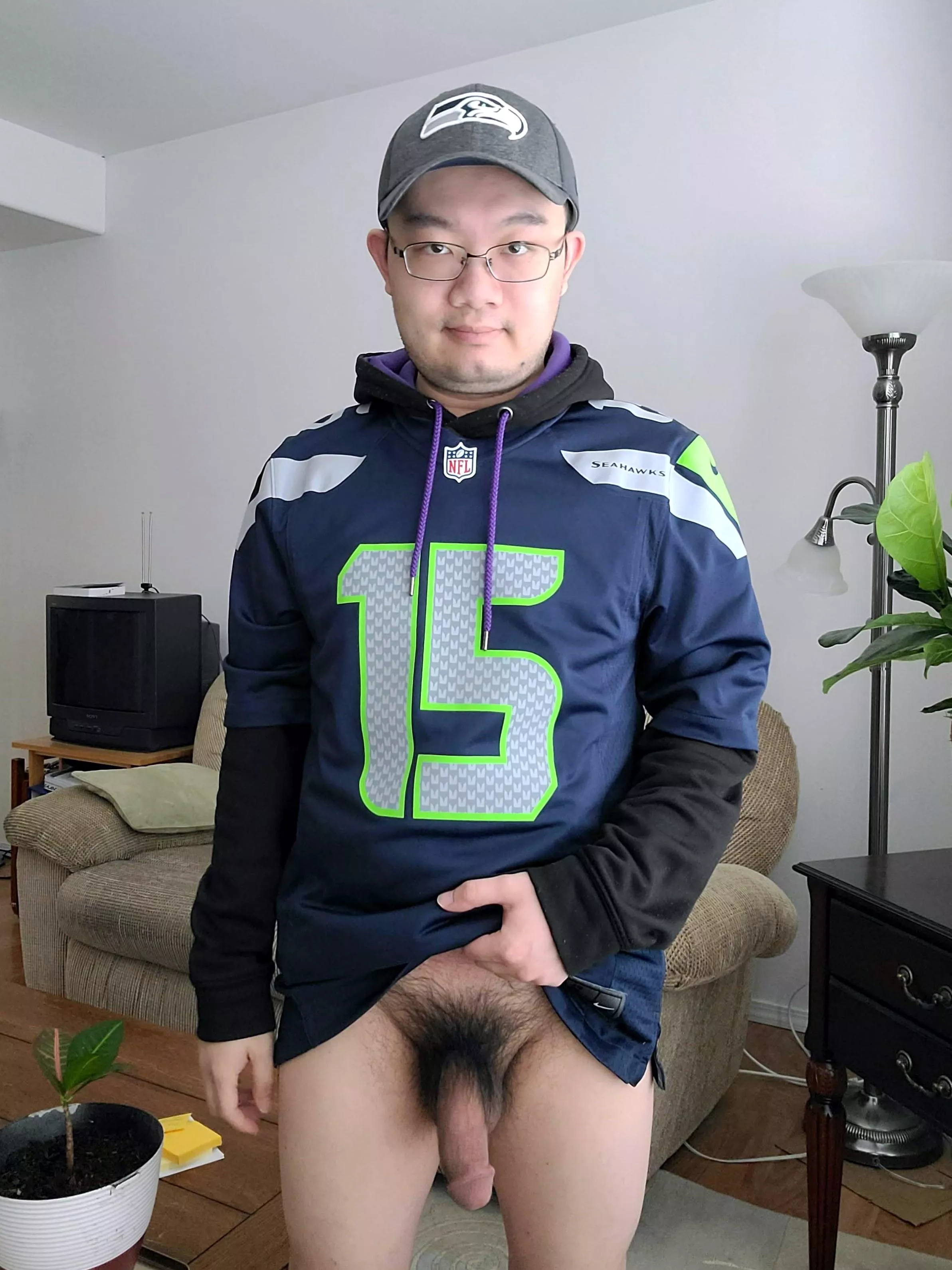 Just letting it hang out posted by altpnw123