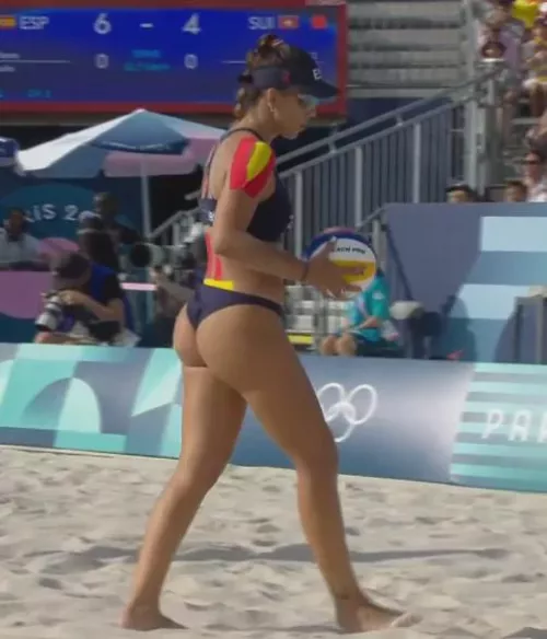 Paula Soria Gutierrez by YongWeddle