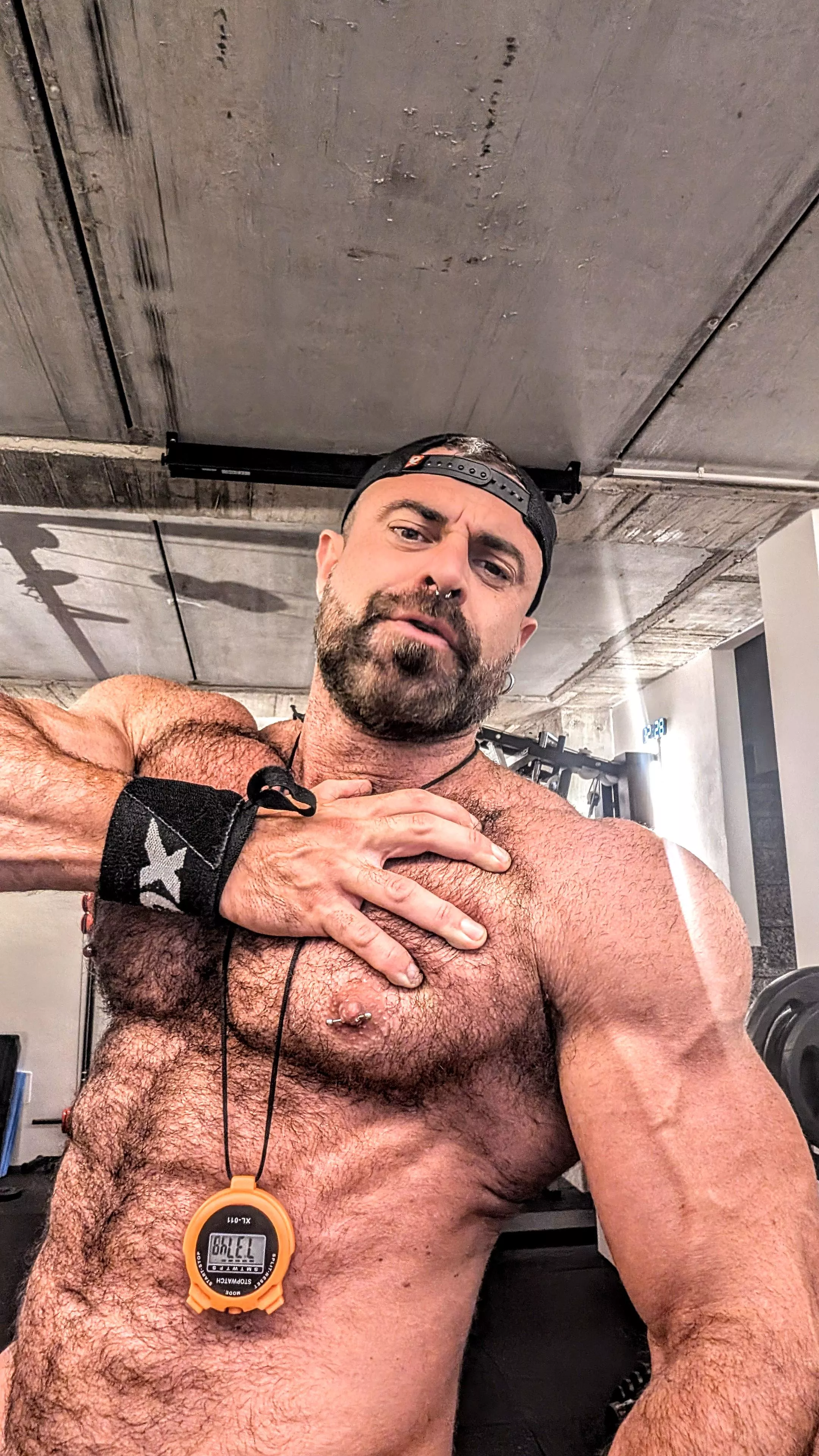 Play with my nipples posted by antonycortinovis