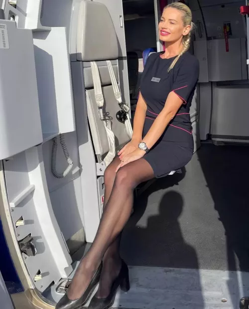 Sub kissed 🇷🇴  by TravelerFrequent7