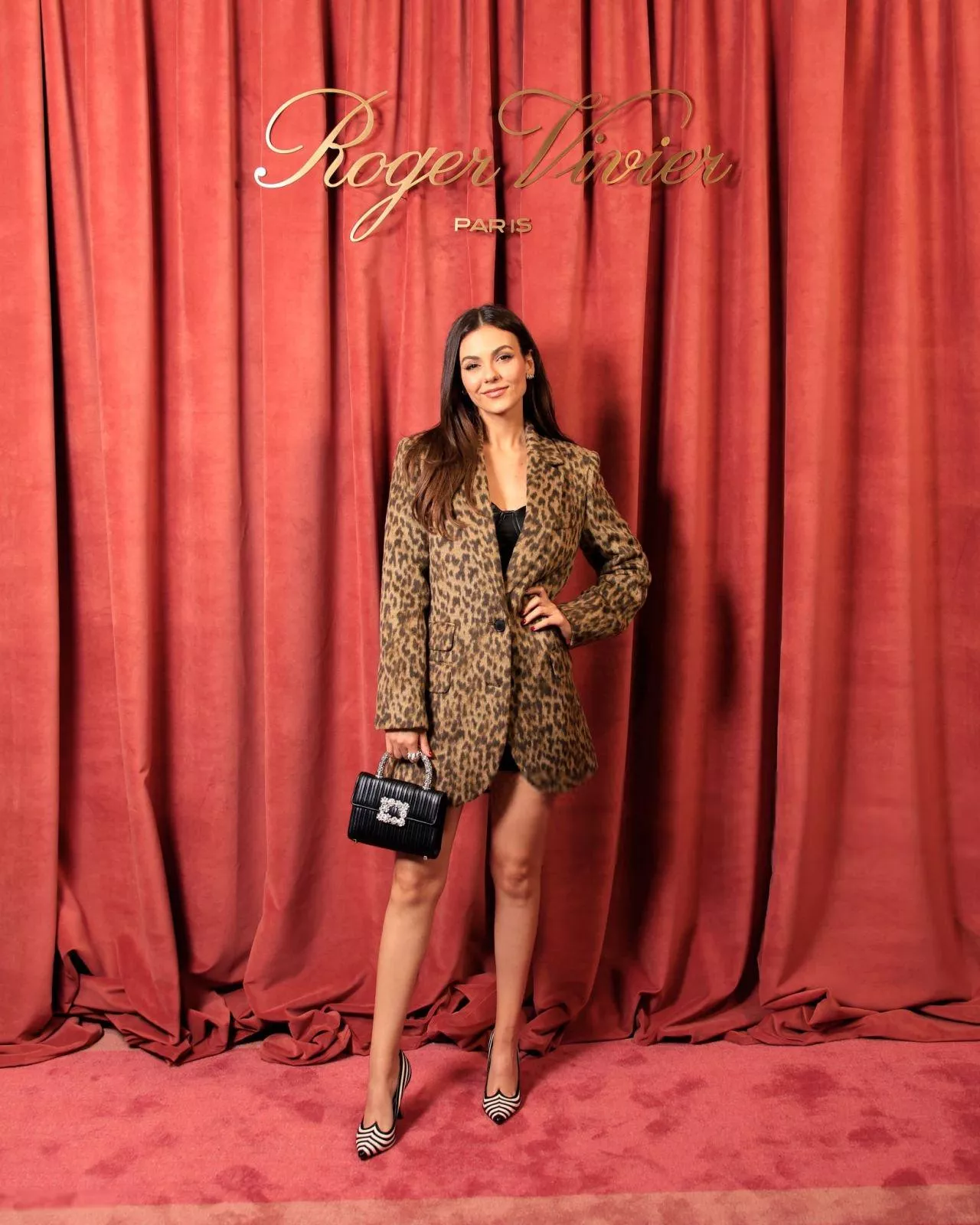 Victoria Justice  posted by KentonAftermath