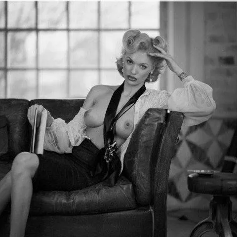 what do you look at? posted by frank461974