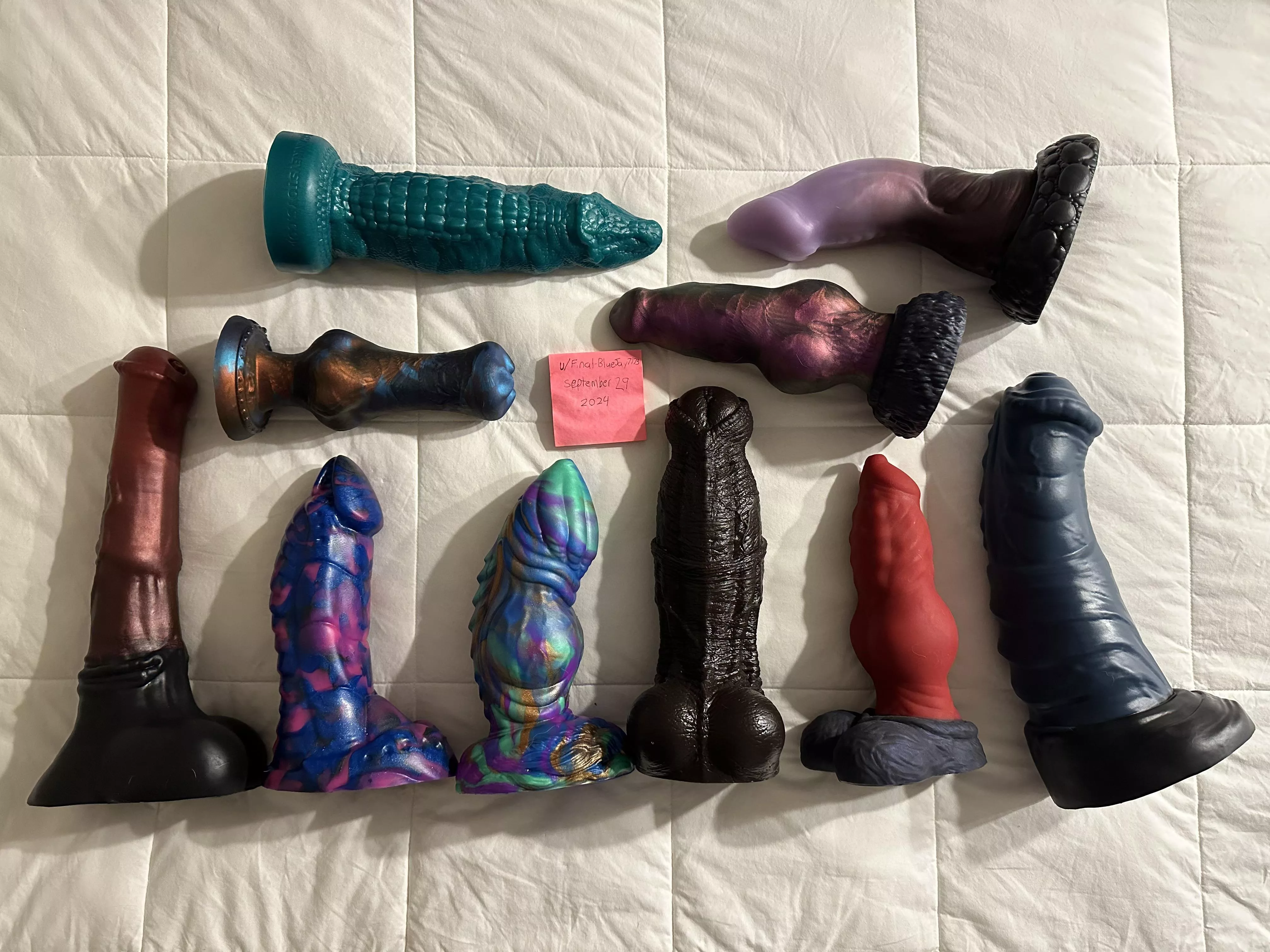 WTS - Bad Dragon, Wandering Bard, Hankey’s Toys, TTC.  posted by Final-Bluejay7173