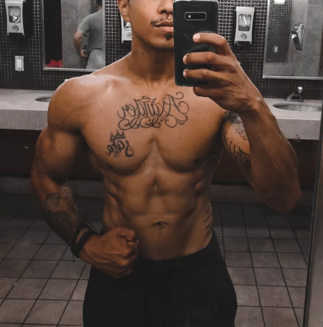 Your favorite Personal Trainer posted by shortking_fit