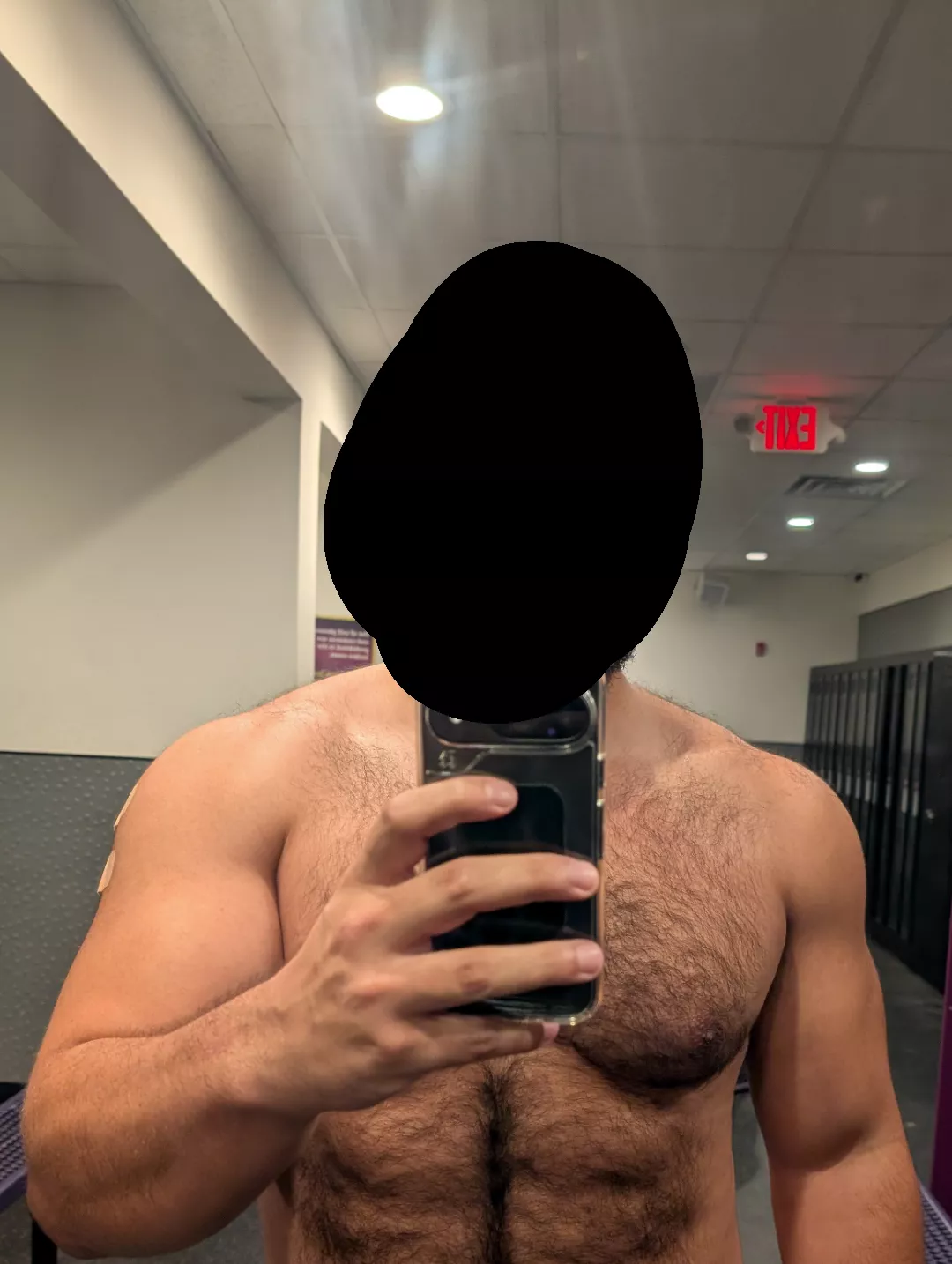 35 man in Philadelphia posted by pornkhal