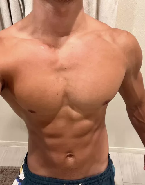 Been told that having a V line is sexy 😈😈🥰🥰 by TheeGuyDerek