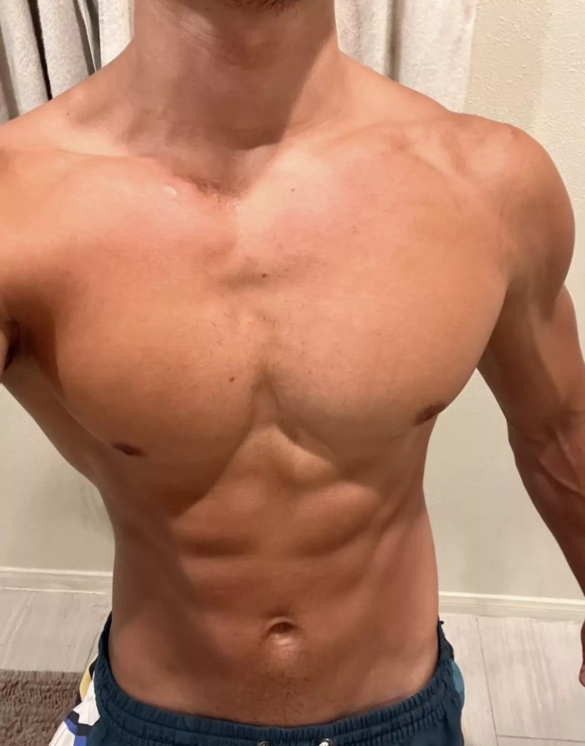 Been told that having a V line is sexy 😈😈🥰🥰 posted by TheeGuyDerek