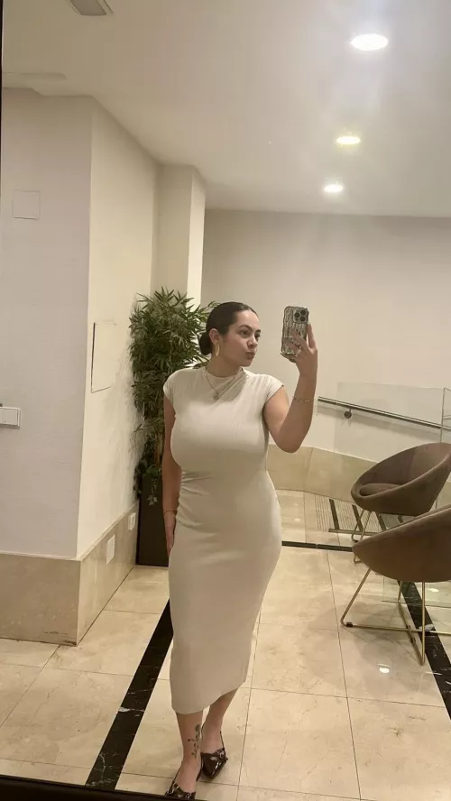 Busty businesswoman  by RPaasche