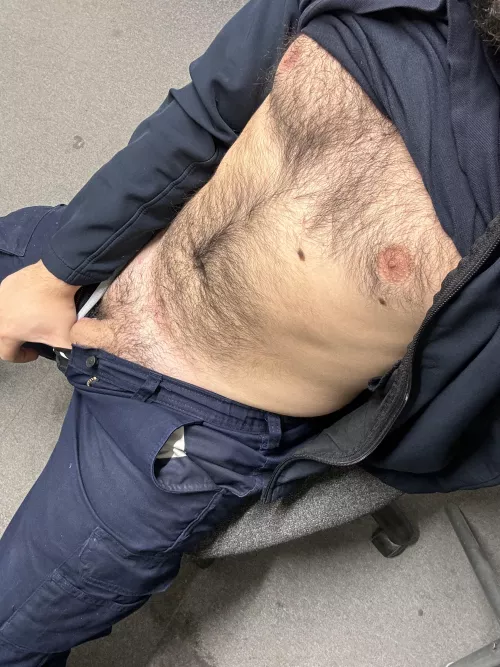 Can I see you in the office daddy…? Any hairy 40+ top dads wanna chat? Pm me. (27 UK).  by TheBluePagan