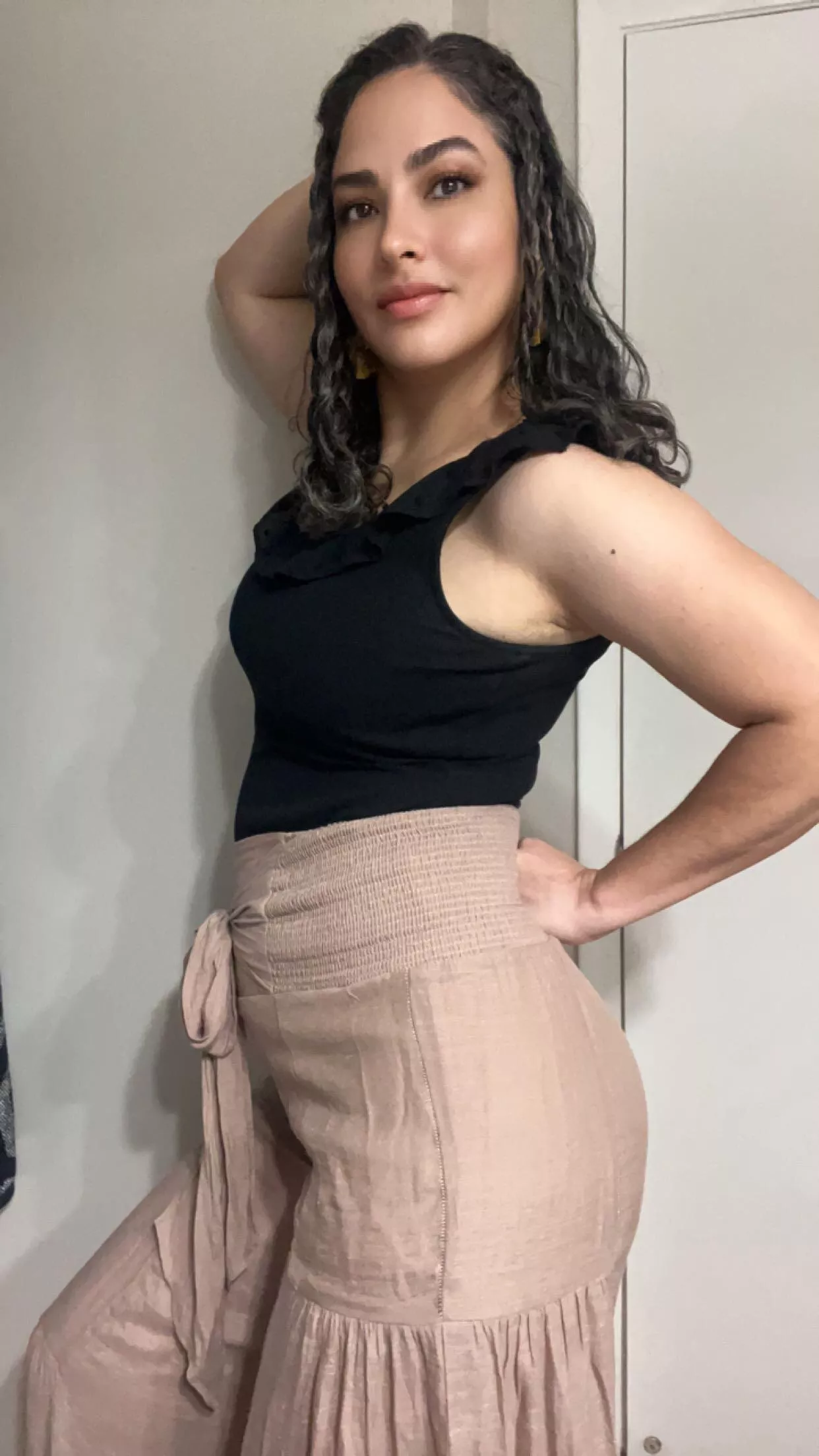 Do you like this classy look?  posted by Resident_Rub_5315