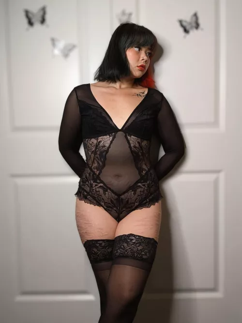 Hope you like curvy girls by closetofcee