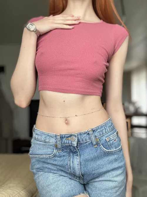 I surely don’t need a bra by long-legzzz