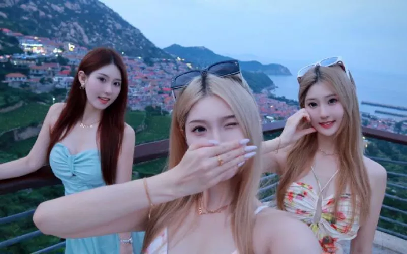 Left or right by leonJamo