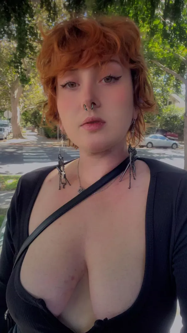 my eyes are up here  posted by thiccystikkyboi