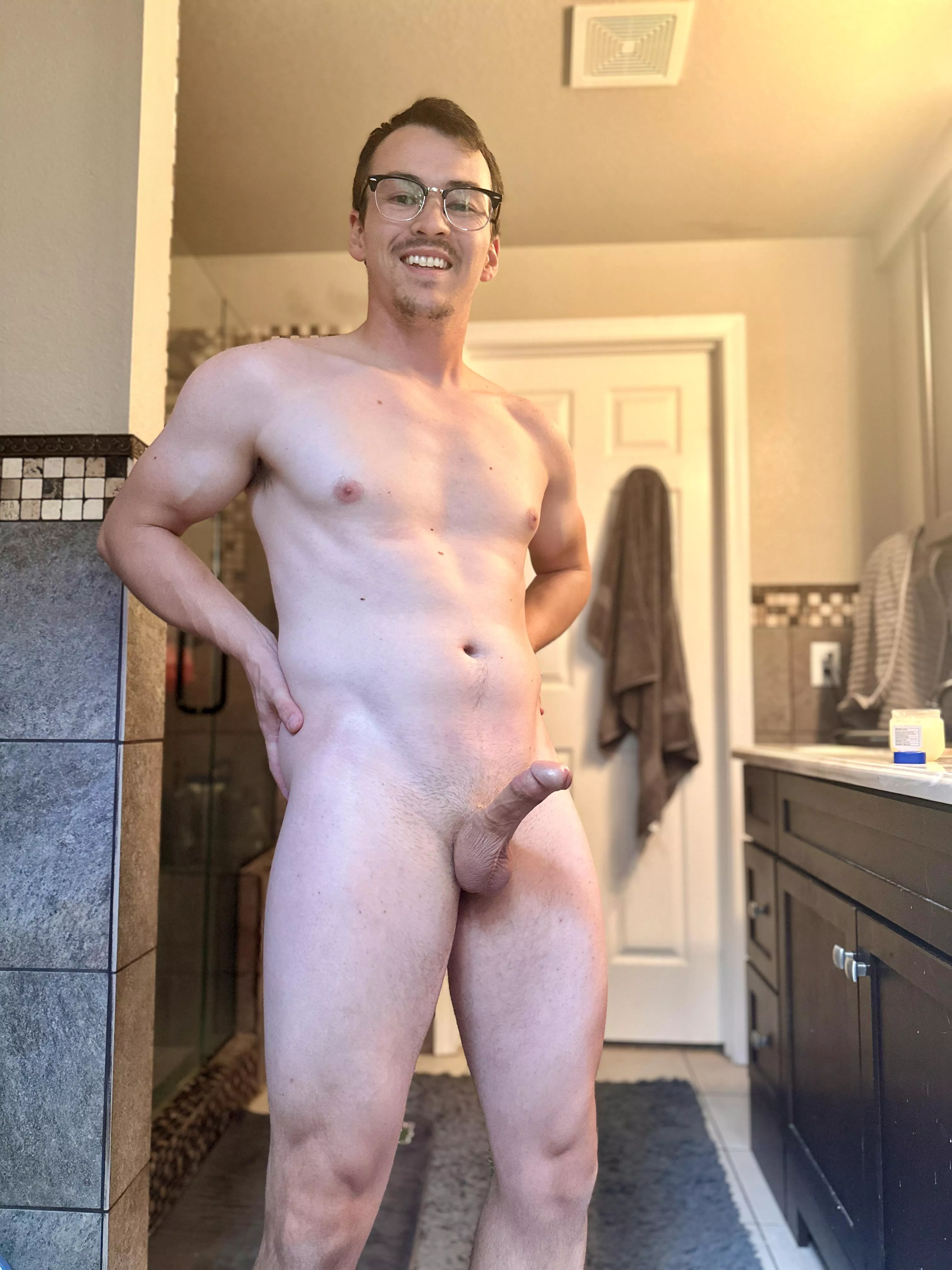 Standing attention 🫡  posted by Rizzlebizzle12