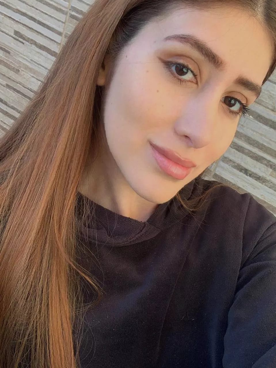 Can I be your cute neighbor? posted by Icy_Recover8103