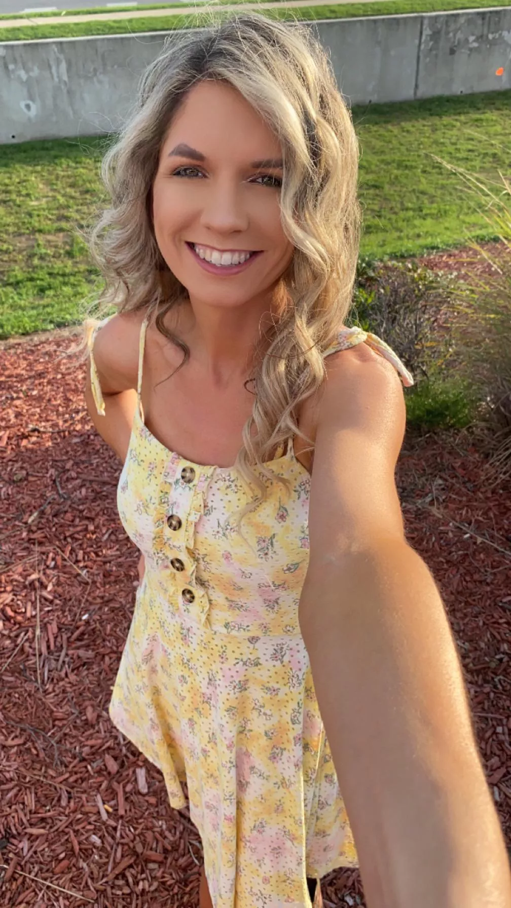 Headed home from a Photoshoot(f41) posted by Ms_AllyMari