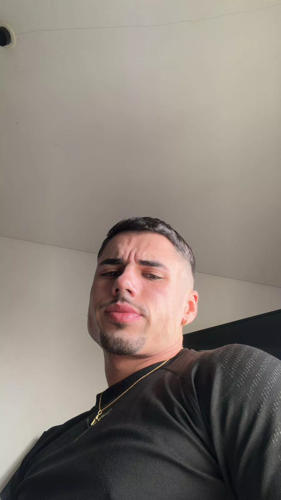 Hello everyone, nice day !! posted by MartinBautista