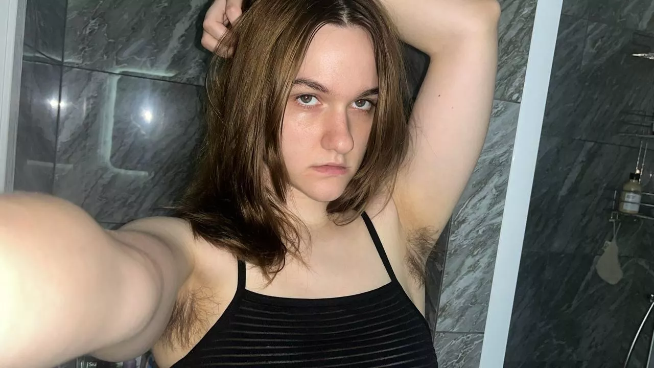 I like it when someone smells my hair  posted by hairy_shizo