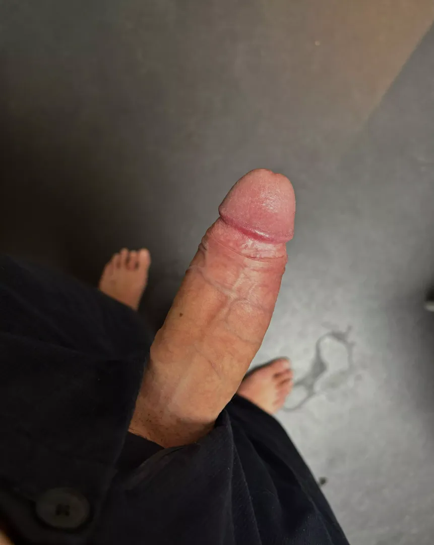 It pops out in front of you.. tell me your next move 😳 posted by to-mm-yboy