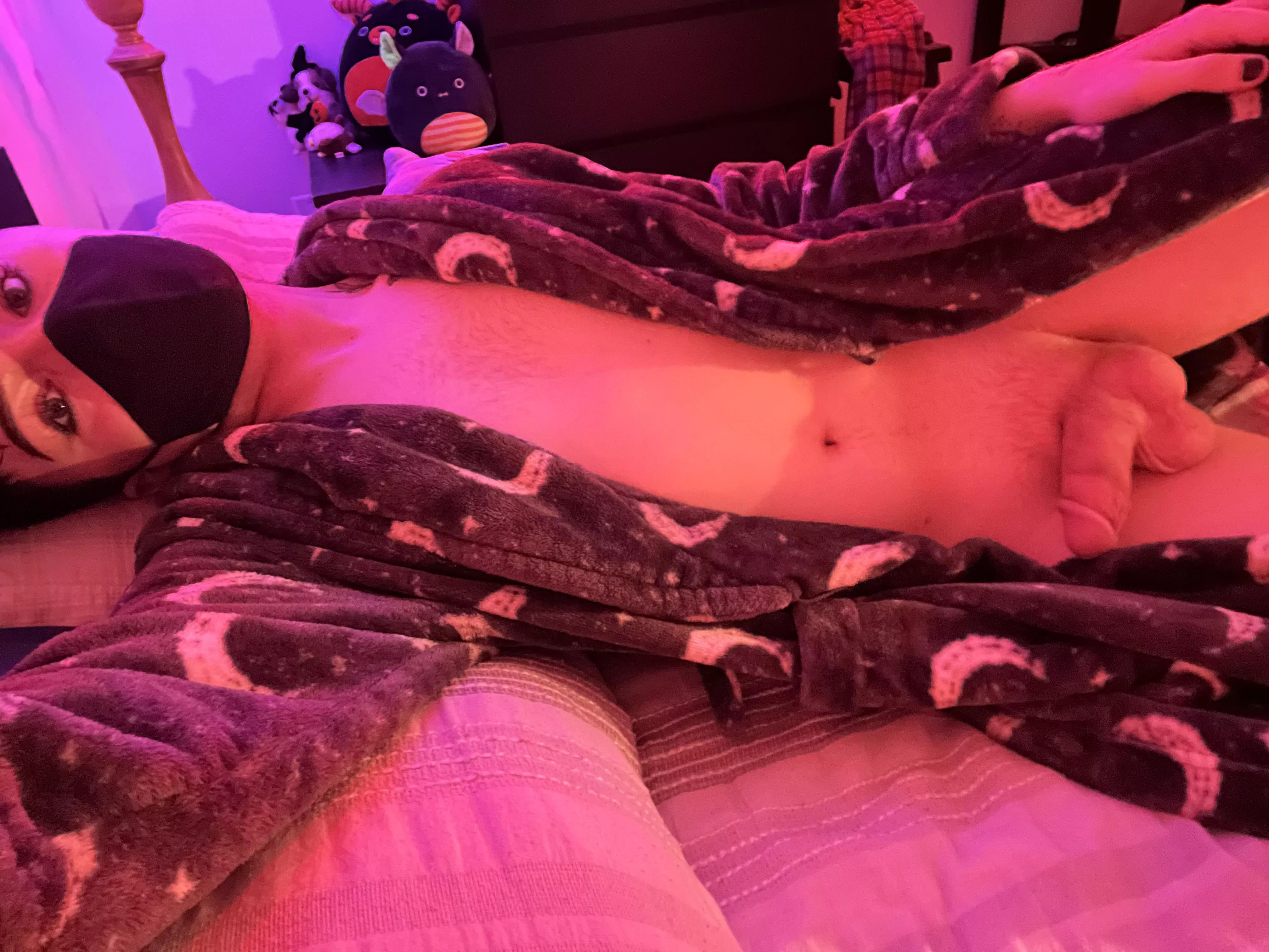 Like what’s under my robe? 😏 posted by MachineOk6356