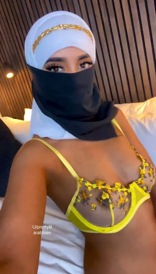 My pussy just got creampied by prettylilarabtoes