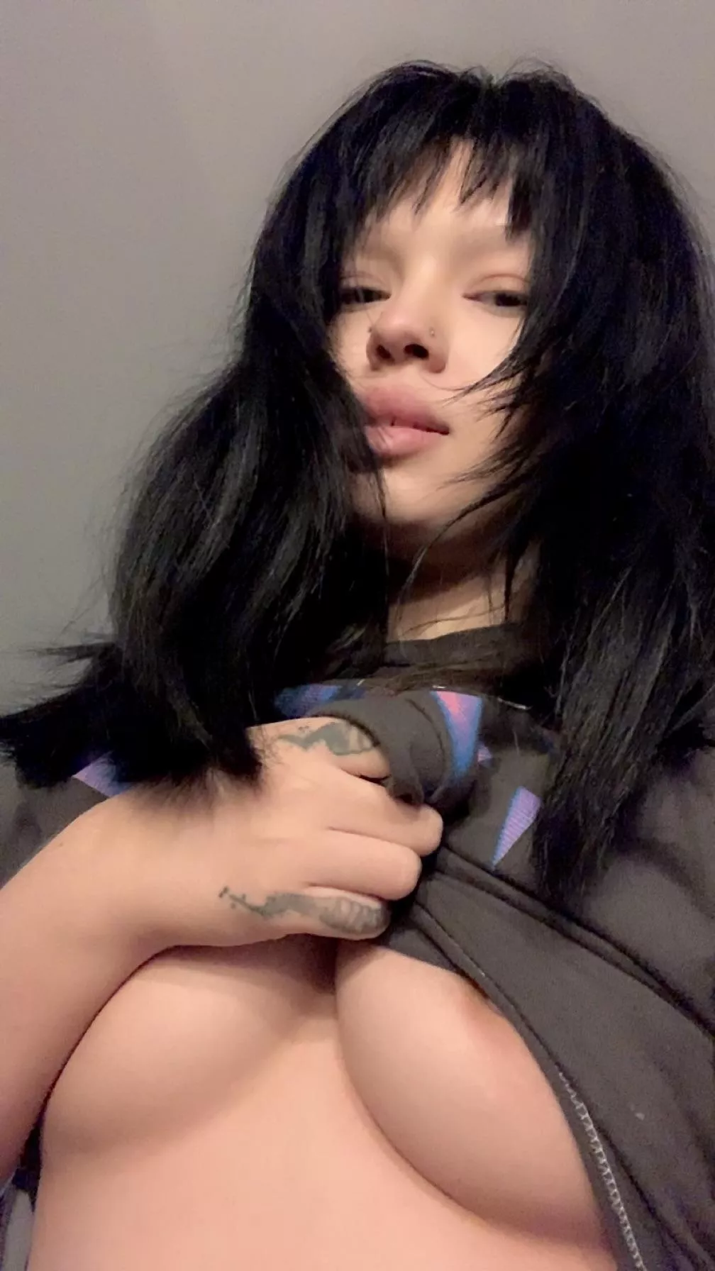 NIN lover looking to get fucked like an animal posted by Cautious_Void