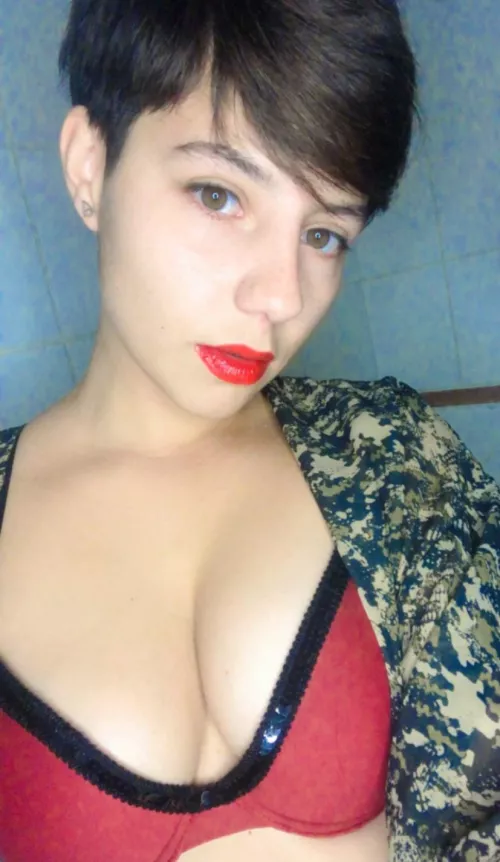 Pixie cut and red lips 4u  by Tinastoner