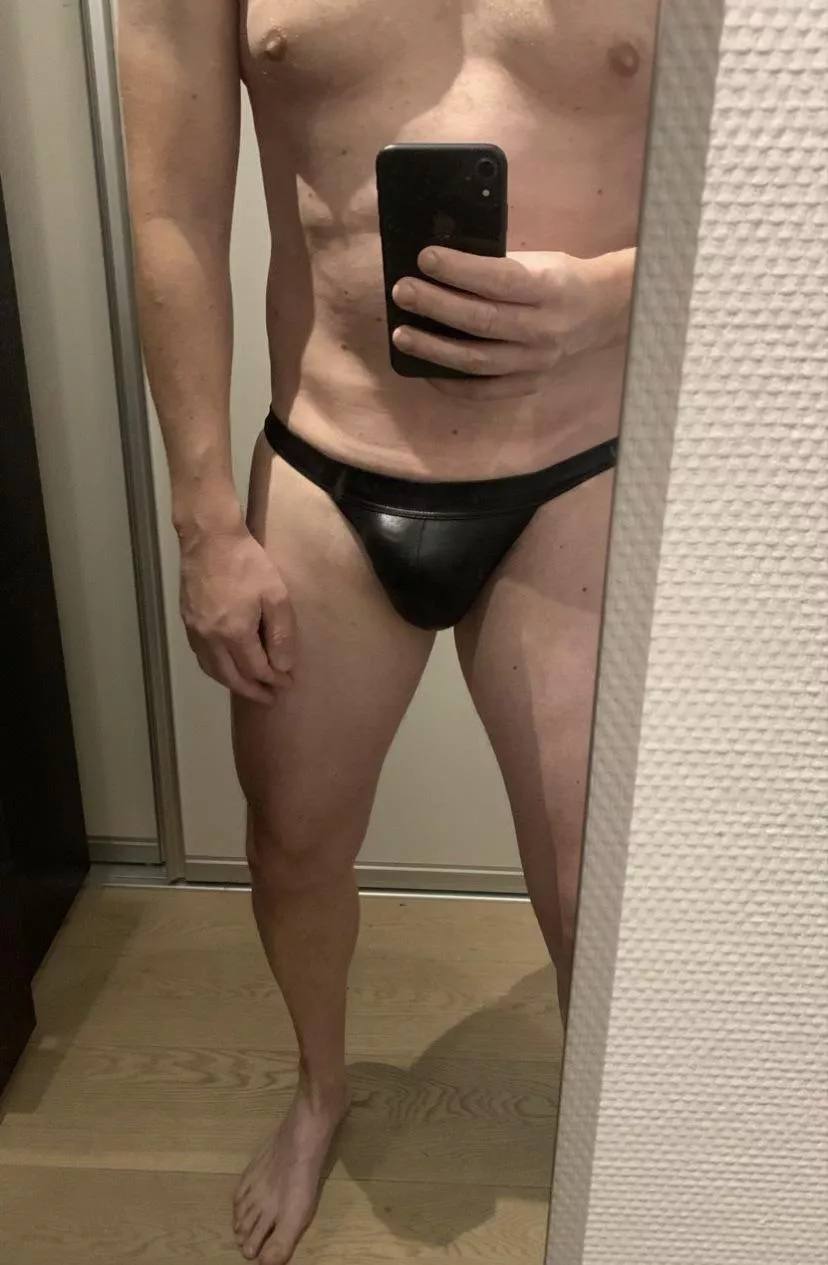 Some days i like it small and shiny (40) posted by Additional_Bake140