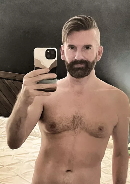 What do we call former twinks? I don’t think I’m hairy enough to be an otter. 😆 Elder gay?! by Laowai79