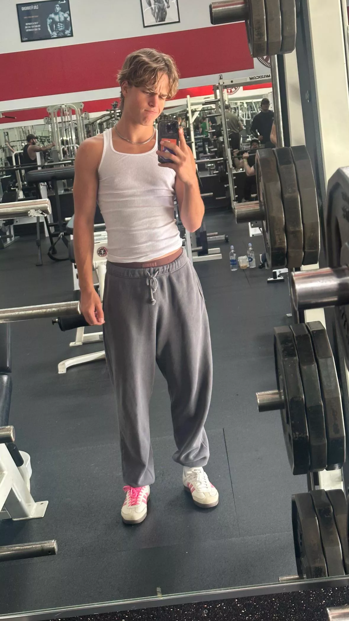 y’all fw the middle part?  posted by yeetchris