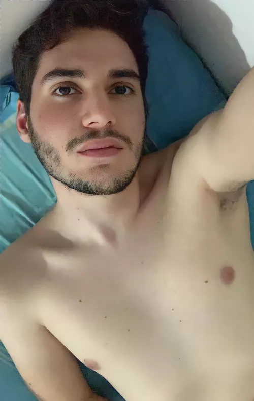 Anyone else has trouble trying to get up? by TotallySpy_13