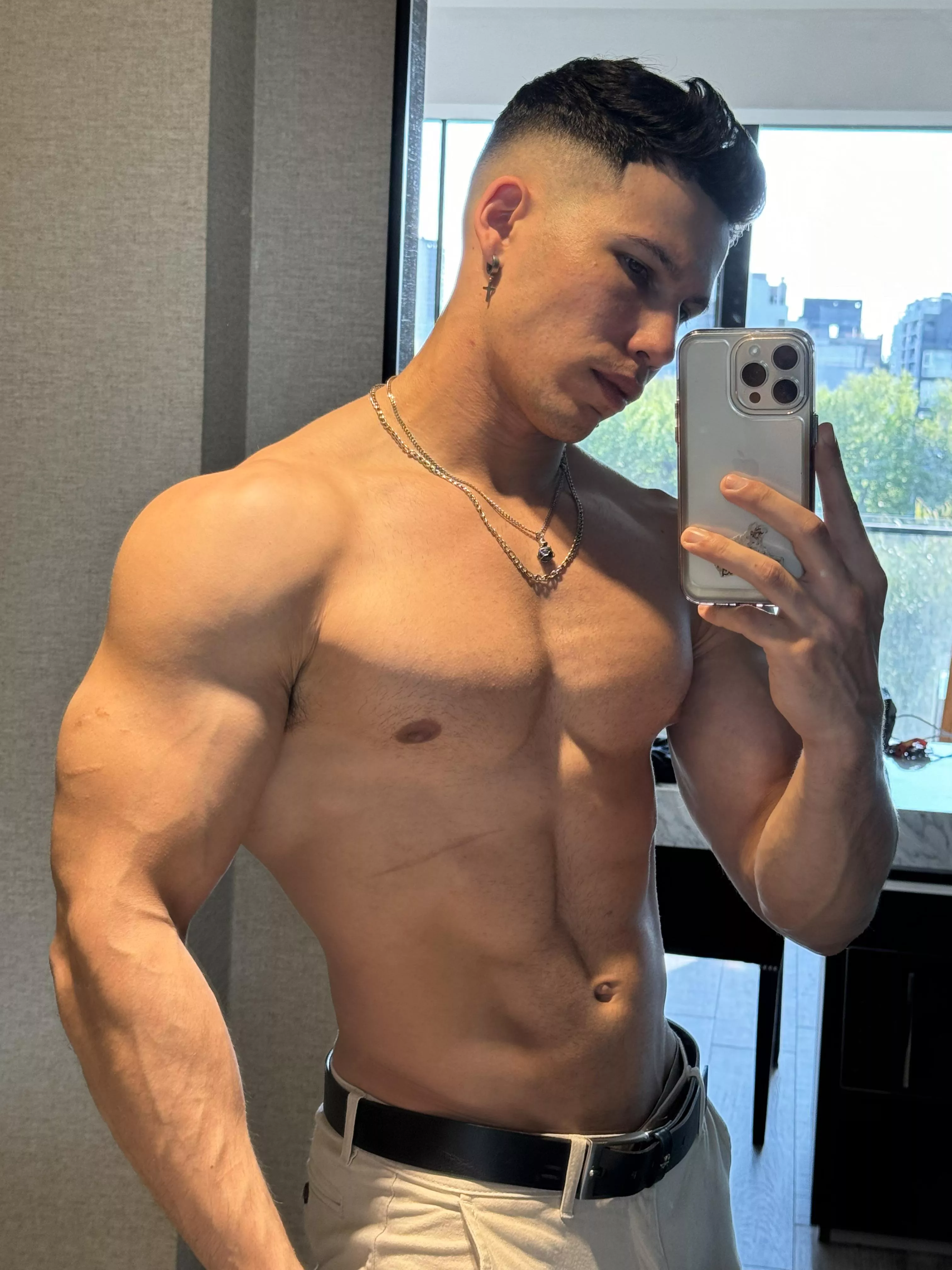 Check 💪🏻 posted by Maurifitness