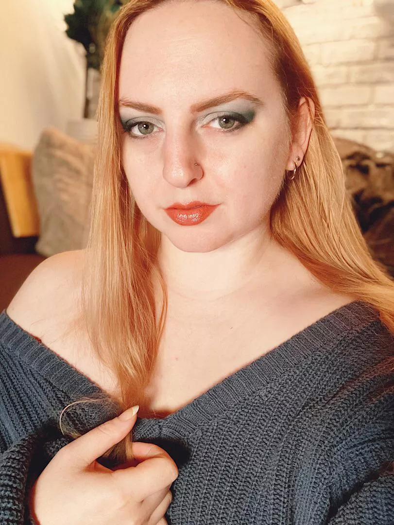 Come get cozy with me - online now  posted by EvanHarlowe