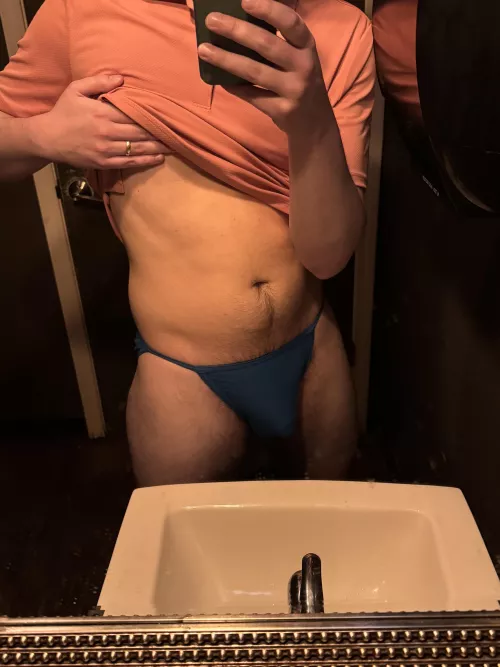 Do we like bikinis? by thebatmane2000