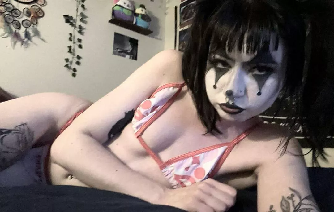 Feeling sexy, definitely won't delete later posted by WomanOF-yourdream