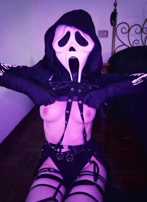 Ghostface (Scream) by LoliGaia2 by LoliGaia2