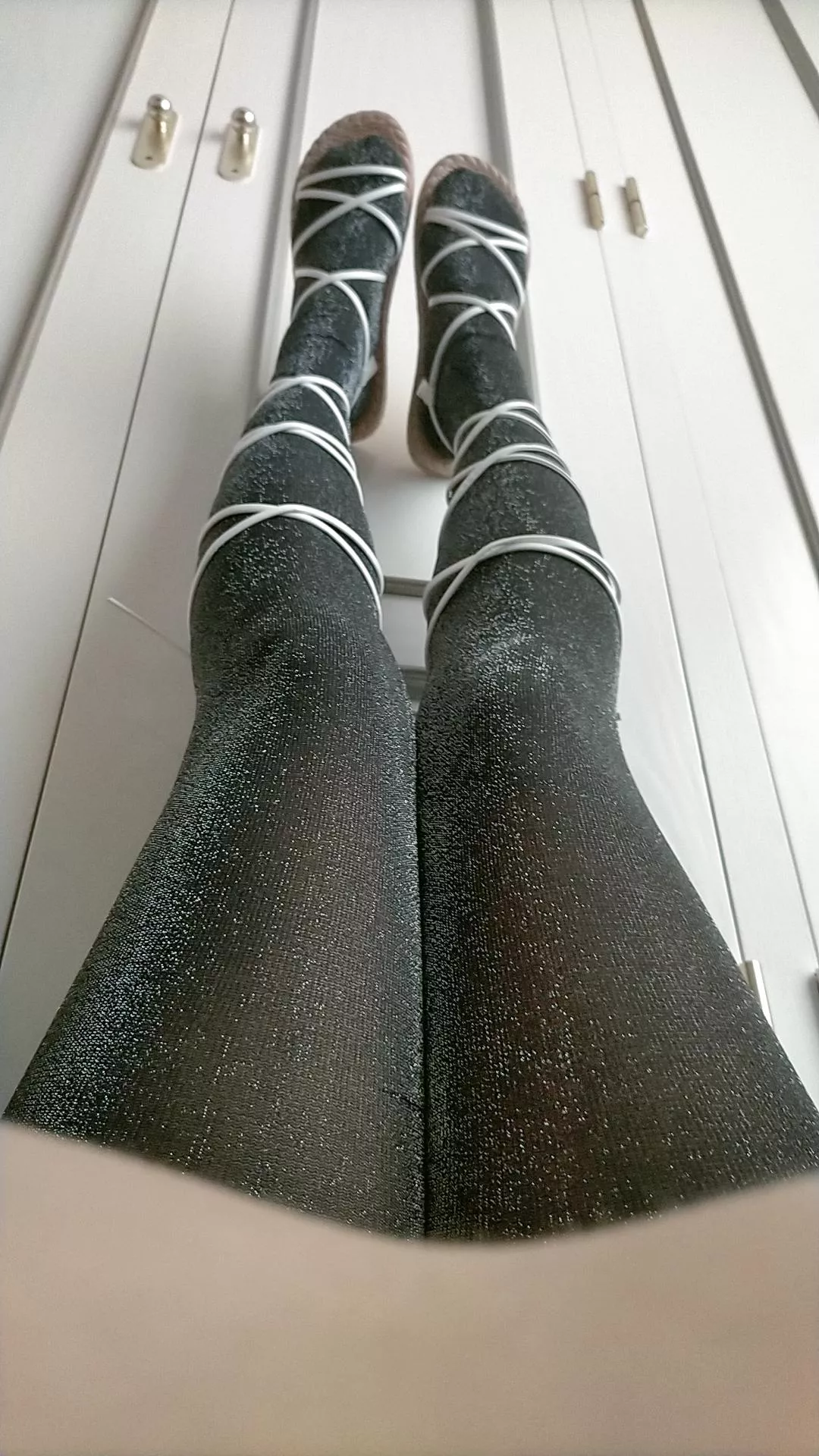 Hii posted by F33t_G00d355_