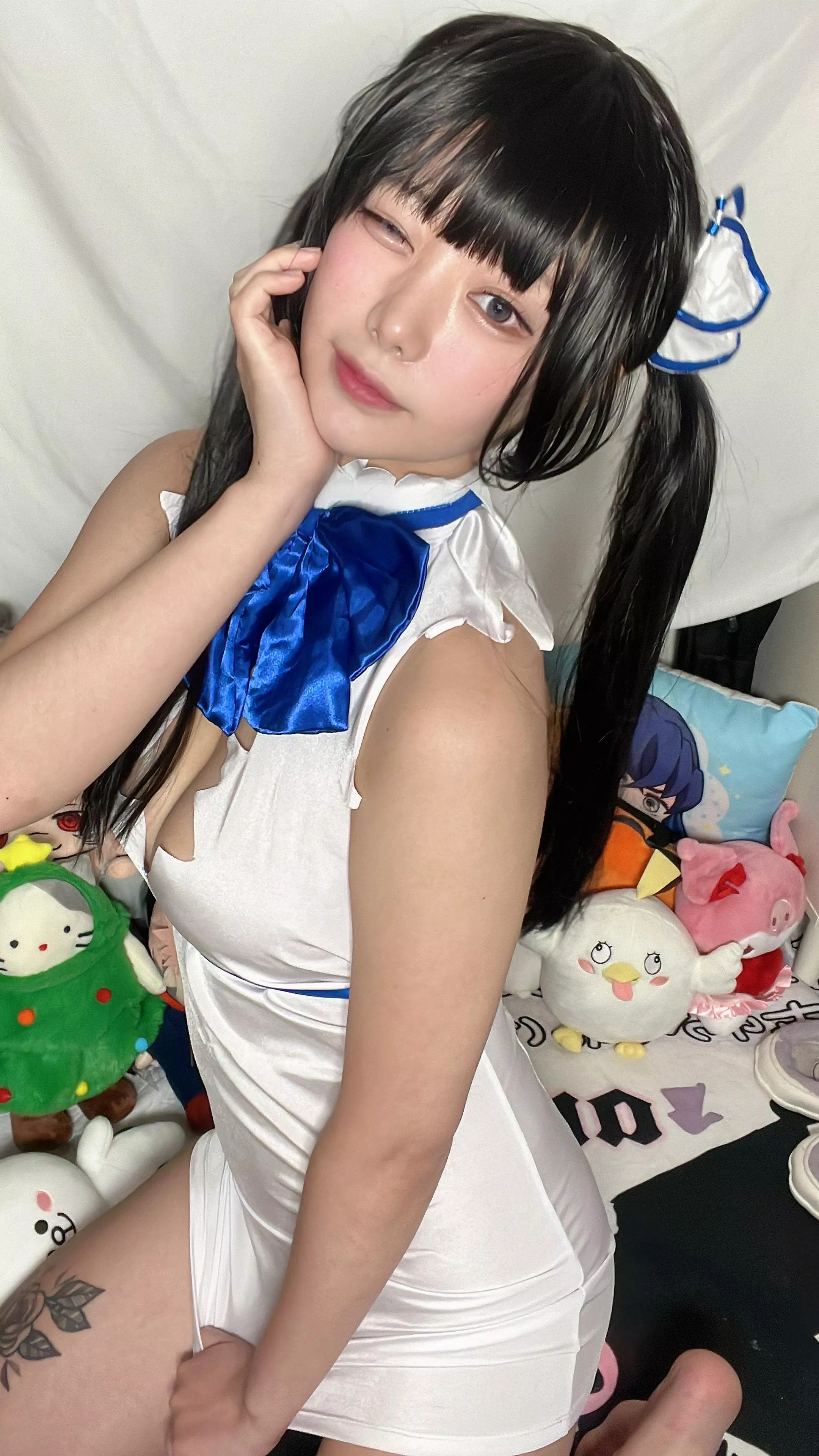 How do i attract older guys? 🙈 posted by Yuichan_desu