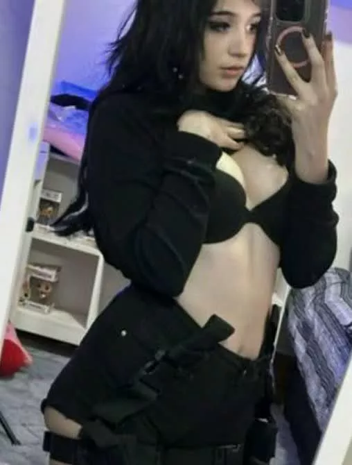 I'm 18 and find older men attractive, is that weird?  posted by fallonlovexox